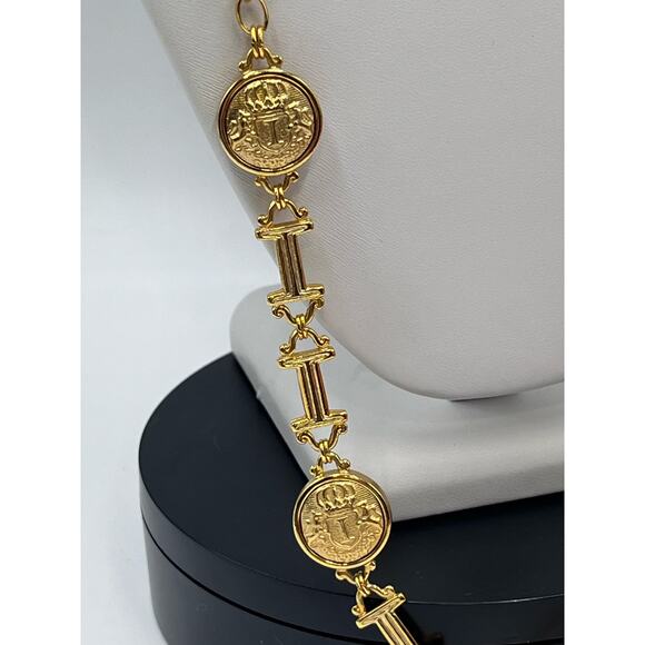 IVANA Signature Vintage Royal Coat Of Arms Shield Crest Gold Plated Necklace - Picture 8 of 16